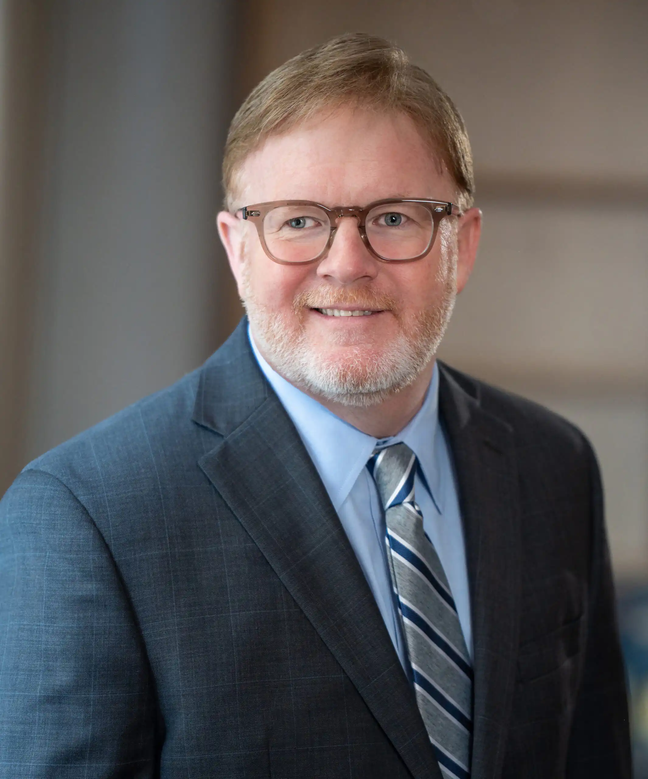 Steve Lewis Headshot